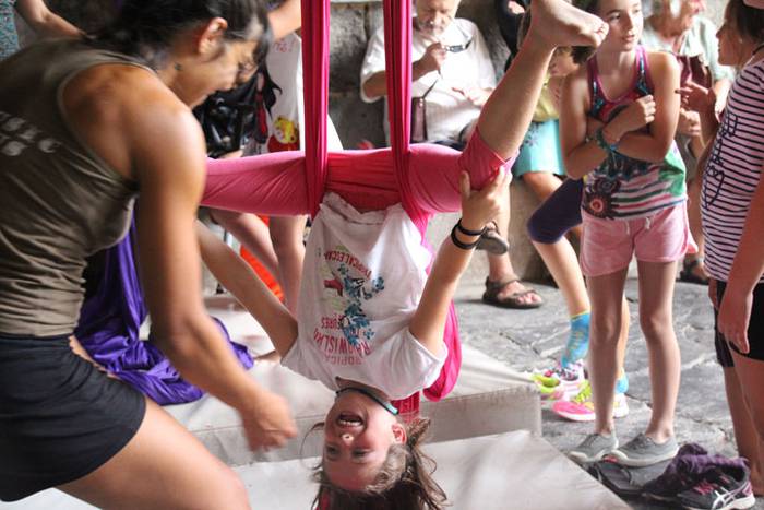 Hurrengo Ama Birjinari begira 27 1471366935589