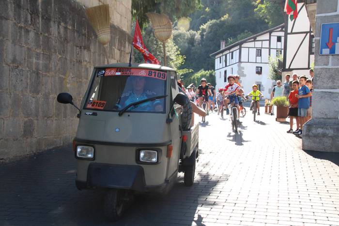 ALBIZTURKO ANDRAMARIAK 20212 20 1502558170451