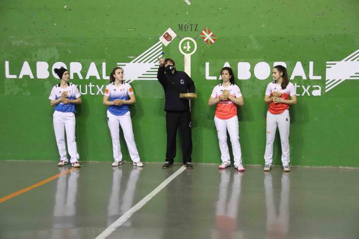 Larrartek eta Urkizuk ez dut 1 1615043234449