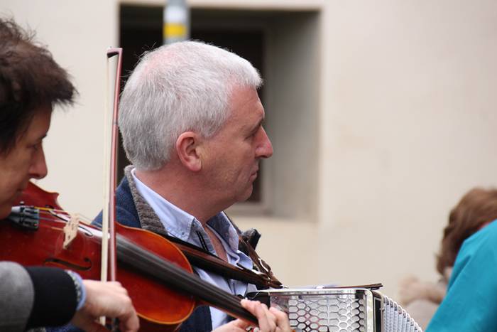 Kantu jira egin du Usarrabi  17 1491052253277