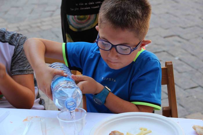 Tripa beteta, dantzan pasa d 28 1563205327951