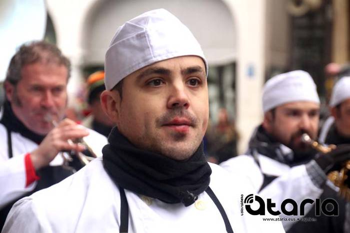 On Ostegun Gizen konpartsak  19 1518111748064