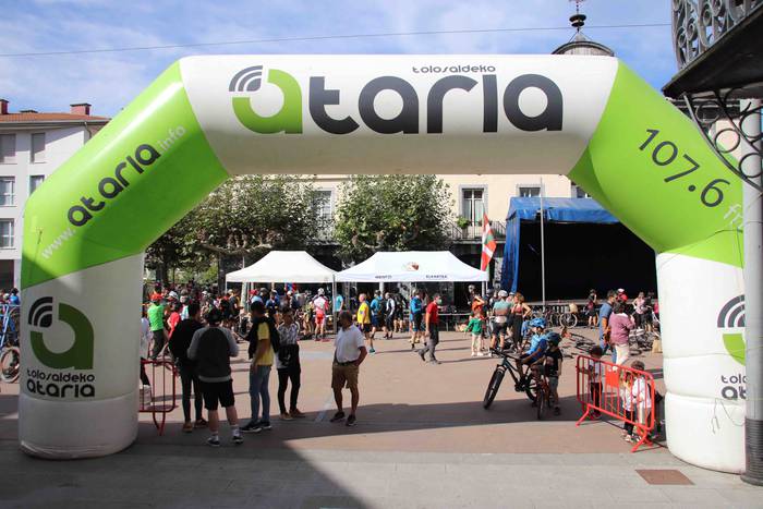 Irrintzi Txirrindularitza El 33 1633182226270