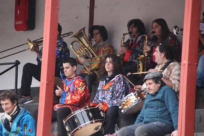 Txaranga eta zezenak piñata  19 1488738831950