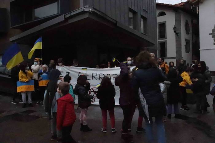 Ukrainaren aldeko elkarretar 4 1646494982189