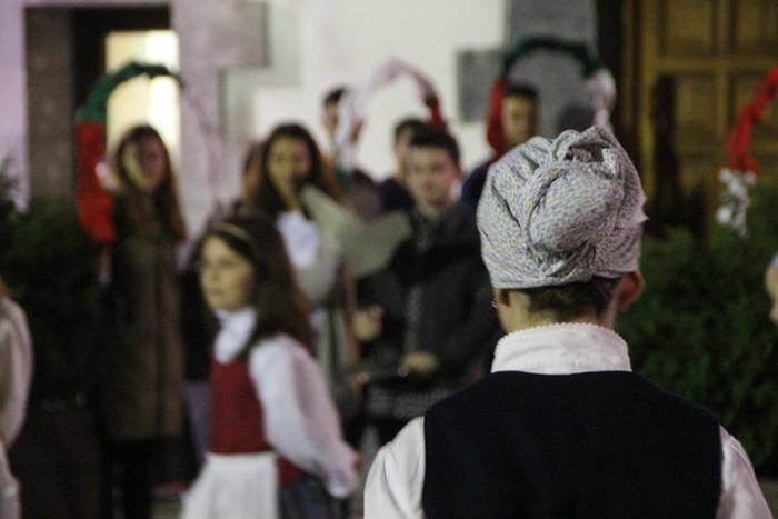 Iruran utzi dute garaikurra 6 1477594588225