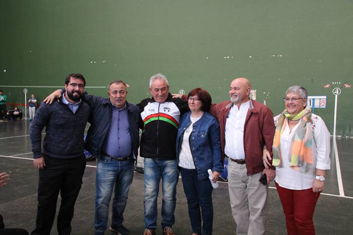 Eskerrik asko, Batis 9 1505571162103