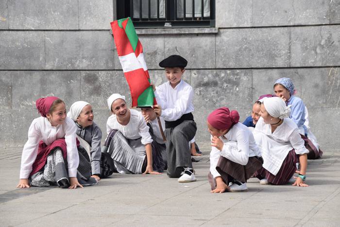 Ibarrako Dantzari Txiki Egun 28 1528547715778