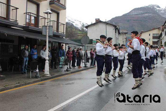 Talaiak tanten azpian ere da 48 1518354103427