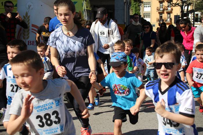 Haur, gazte eta heldu krosea 11 1491741863221