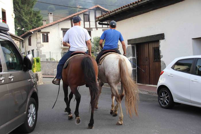 Mendi bizikleta lasterketare 22 1660377597457