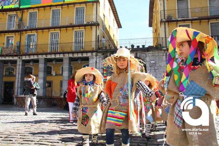 Kriskitinak inauteriari 27 1488038512020