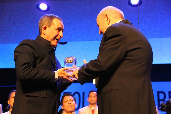 Indonesiako Batavia Madrigal 96 1572798053003