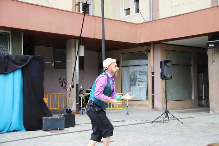 Malabareak eta akrobaziak na 15 1562507114448