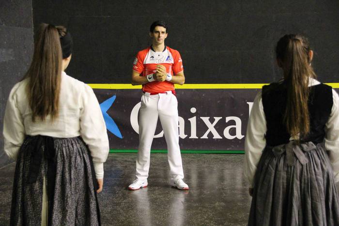 Opari politena, ikusleen itz 7 1624699747092