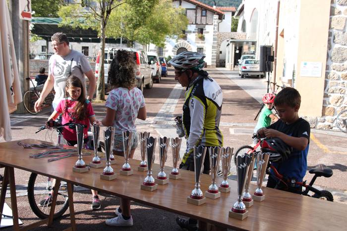 Alkizan txirrindulari laster 8 1536411497893