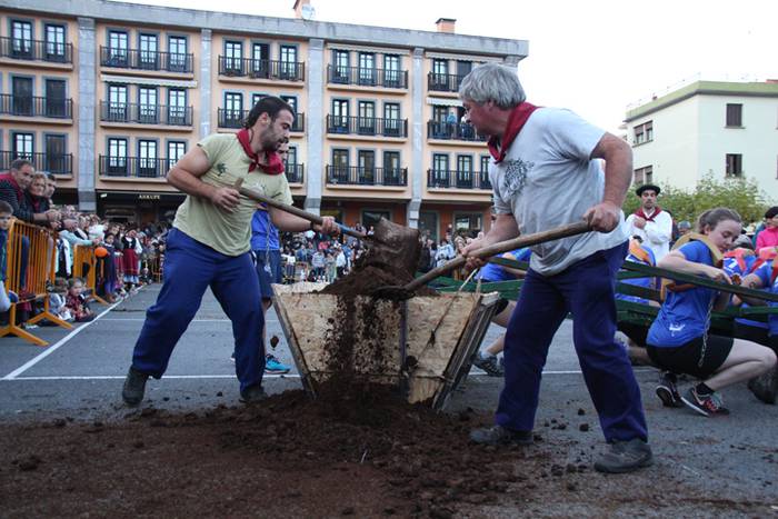 Gazteak nagusi, ximaurra gar 42 1507490679740