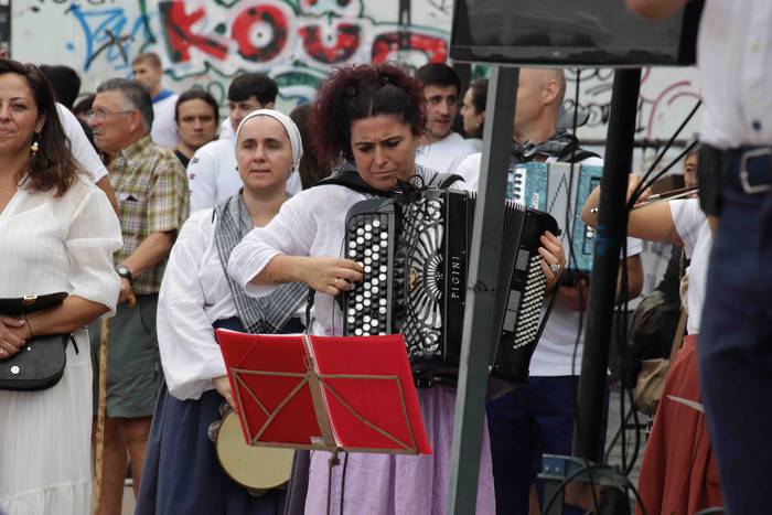 Jendetsua izaten ari da Erro 14 1659205827416