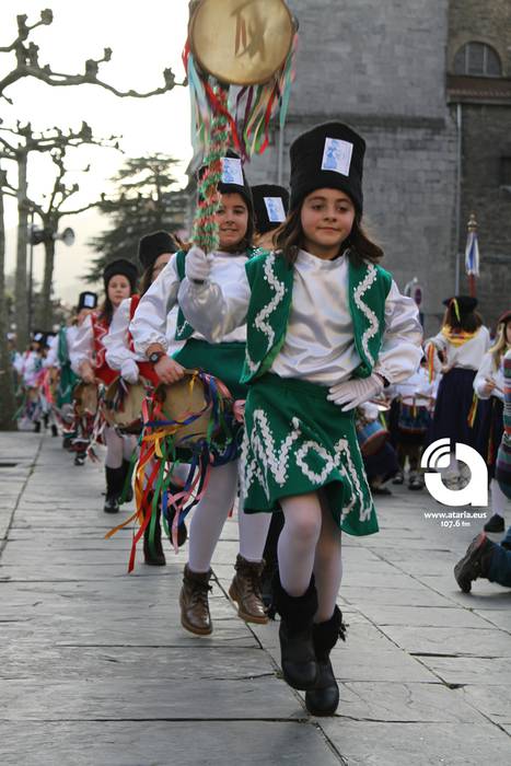 Makilkari trebeak 64 1488050664984