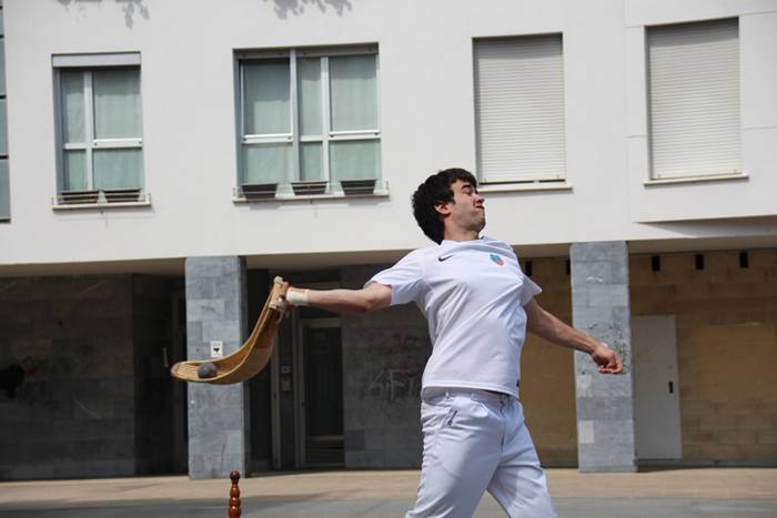 Behar Zana 70. urteurrena errebotea 42 1465127734125