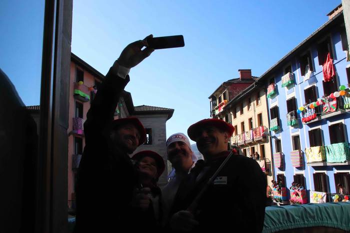 Txupinazoa balkoiko begirada 51 1582215780714