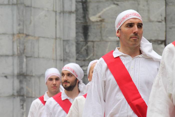 Santuek eta dantzariek poztu 57 1498312488328