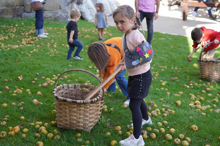 Sagar uzta festa jendetsua 32 1760790642683