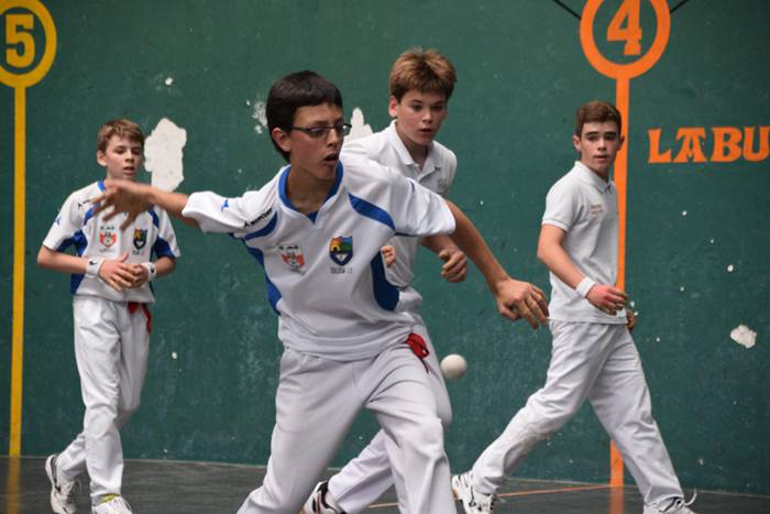 Atsedenik gabe pilotan 24 1495970796731