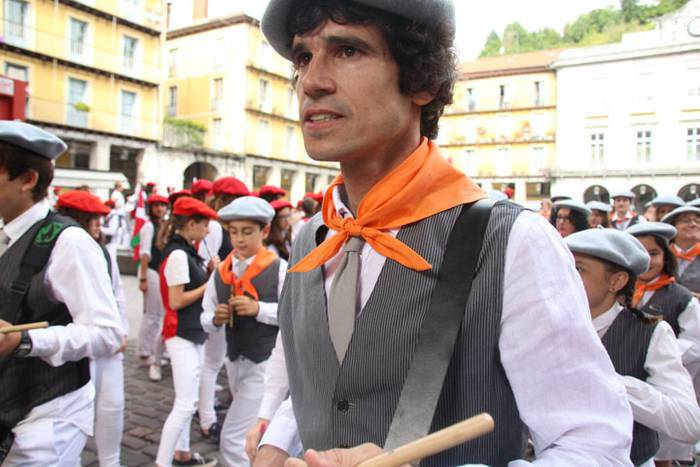 Lizarrez apaindutako kaleeta 121 1498311851169