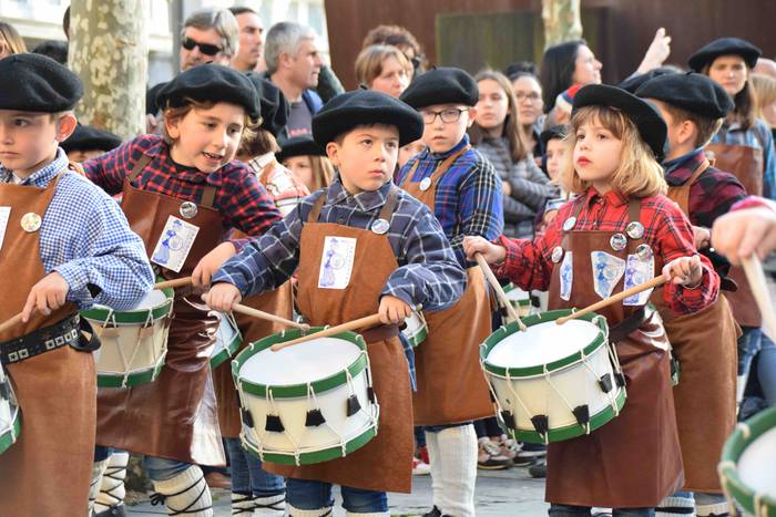 Danbor hotsak, txikienen esk 43 1551547919539