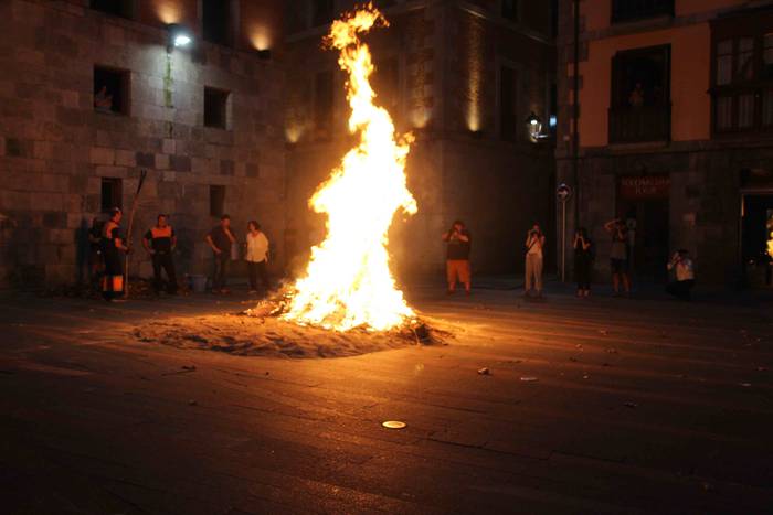 Suak hartu zuen plaza 20 1592998605214