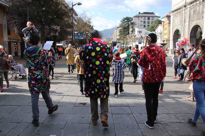 Txikitasunetik handitasunera 48 1551534916449