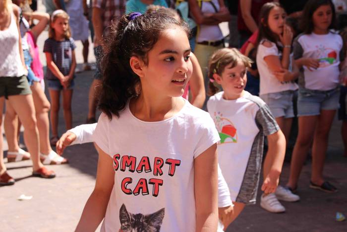 Tripa beteta, dantzan pasa d 79 1563205357487