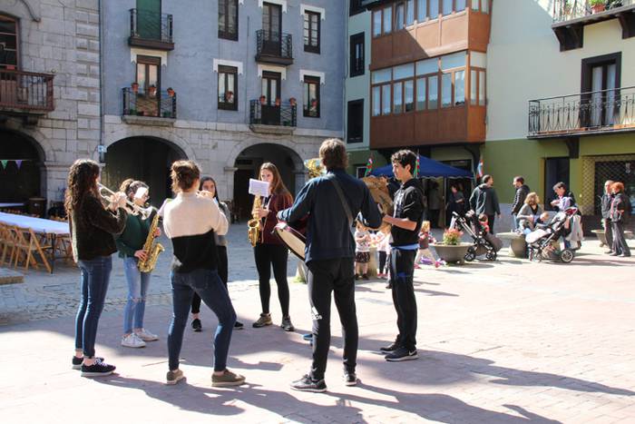 Jai giroa eta aldarrikapena 102 1489924007167