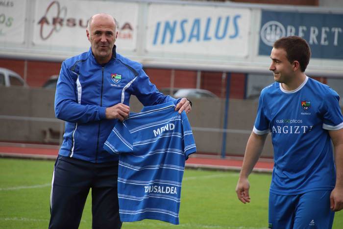 Luis Mendigainek merezitako  14 1557049705575