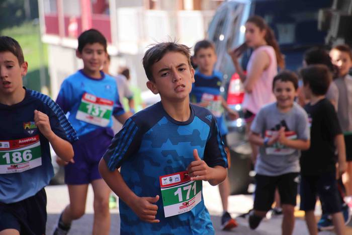 Anoetako haur krosa 48 1529746318835