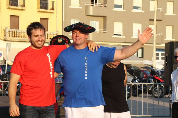 Txapel berdinduena, gipuzkoarren buruan 98 1473085922553