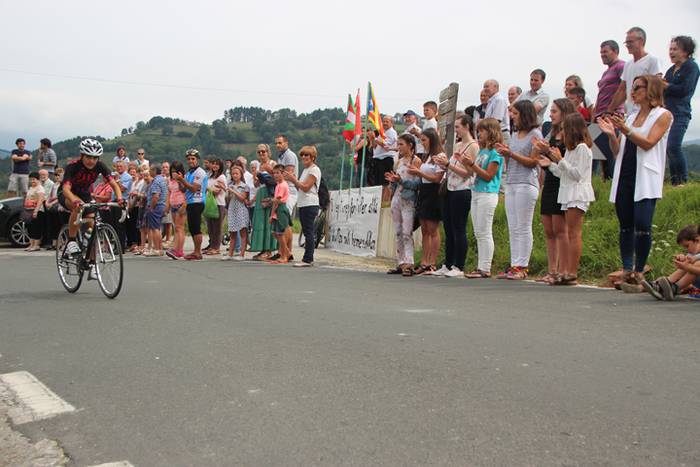 Maldan gora plazara heldu ar 37 1502801458663