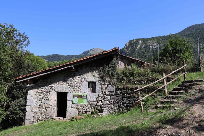 Amezketa, argi ezkutuaren bi 53 1595176170438