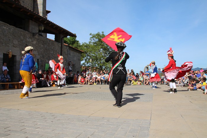 Dantza, kantua eta antzerkia, maskaradan - 56