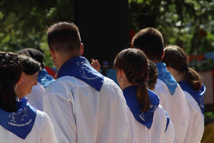 Dantzan igaro dute goiza Liz 19 1630841474530