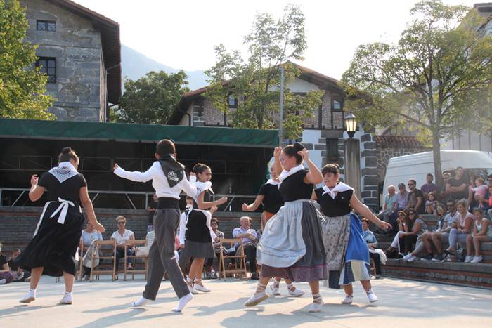 ALKIZAKO JAIAK 2017. DANTZA  30 1504889482307