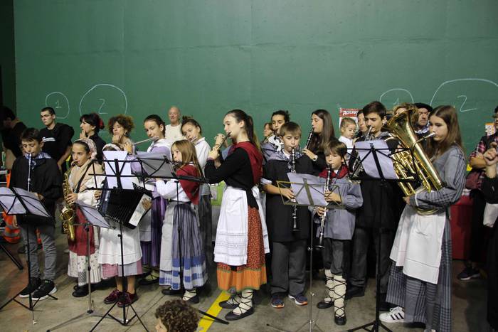 Euskal Jaia ospatzen ari dir 16 1539524118374