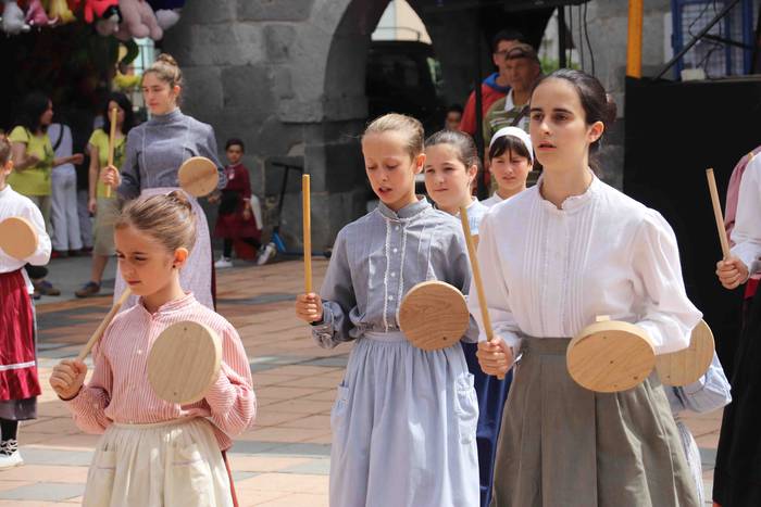 Euskal dantzek harrobia dute 54 1567950067191