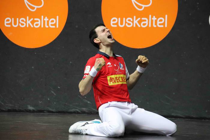 Azkeneraino borrokatuz lortu 74 1649016673079