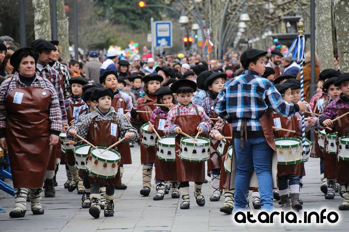 Zaldunita bezperako haur danborrada 79 1454785359296