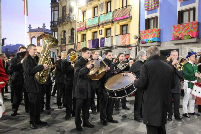 Danbor hotsen eguna 35 1582405365443