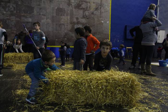 Frontoiaren babesean eta jol 6 1510334198559