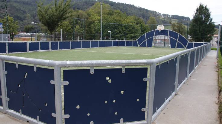 Futbola, boleibola eta saskibaloia elkarrekin