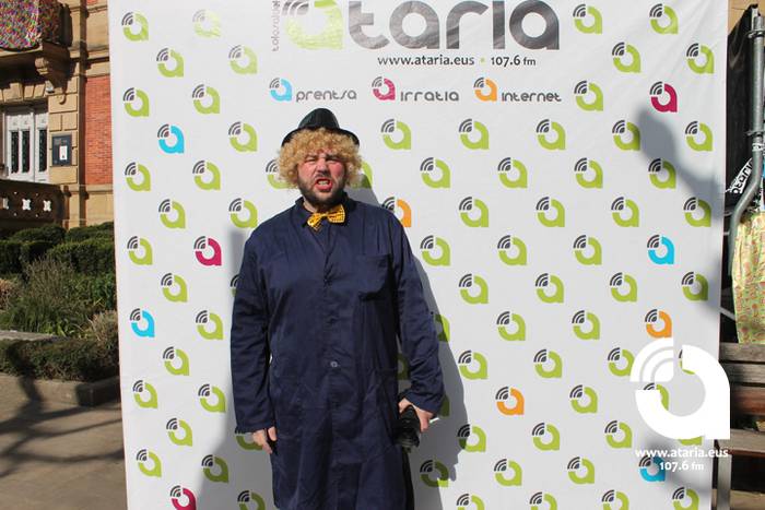 ataria lanean 19 1488359784251